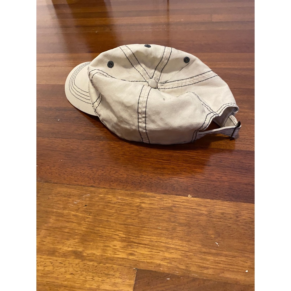 white baseball cap